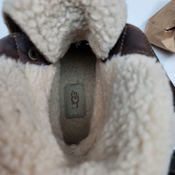 UGG Australia suede leather upper and sheepskin - Picture 10 of 16